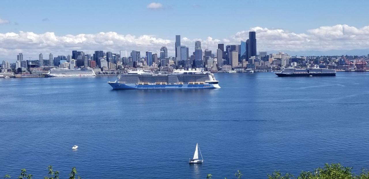 180 Degree, Unobstructed Bluff View! Appartement Seattle Buitenkant foto