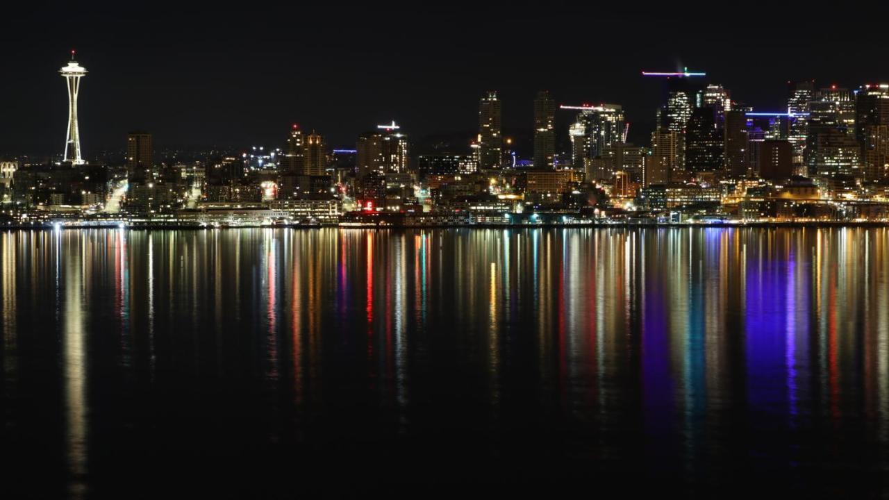 180 Degree, Unobstructed Bluff View! Appartement Seattle Buitenkant foto